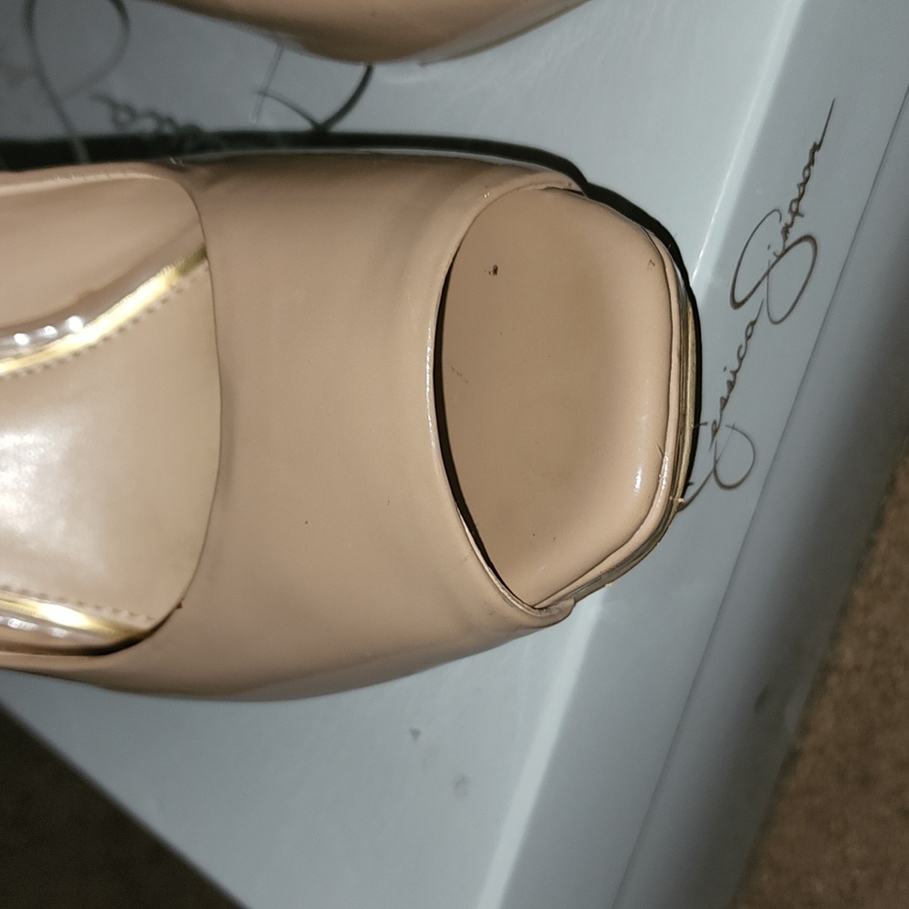 COPY - Jessica Simpson high heels bone colored peep toe shoes. EUC. Size 9 - Picture 3 of 6
